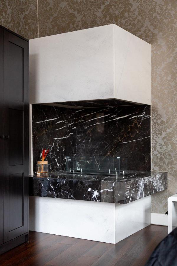 Luxury Apartment With Balcony Next To The New York Cafe بودابست المظهر الخارجي الصورة